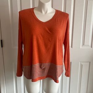 Cabi hangout tee size Small #4190